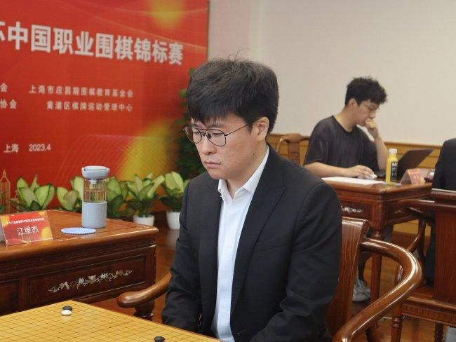 丝袜脚交一区二区